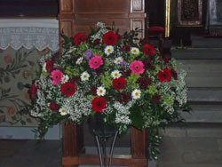 Blumenschmuck Altar
